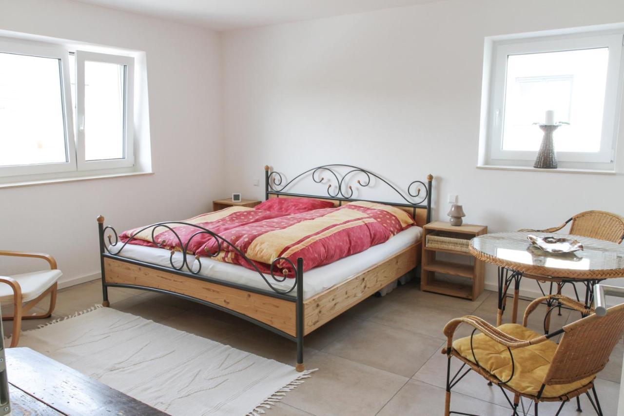 Wunderschoene, Helle 3-zi-whg Mit Grossem Balkon Apartment