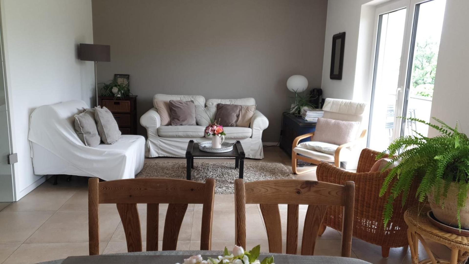 Wunderschoene, Helle 3-zi-whg Mit Grossem Balkon *